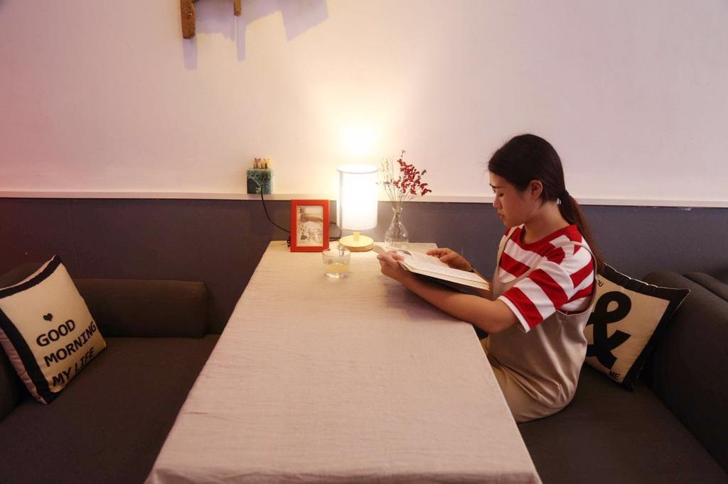 Zhaohuaxishi Youth Hostel Guangzhou Bagian luar foto
