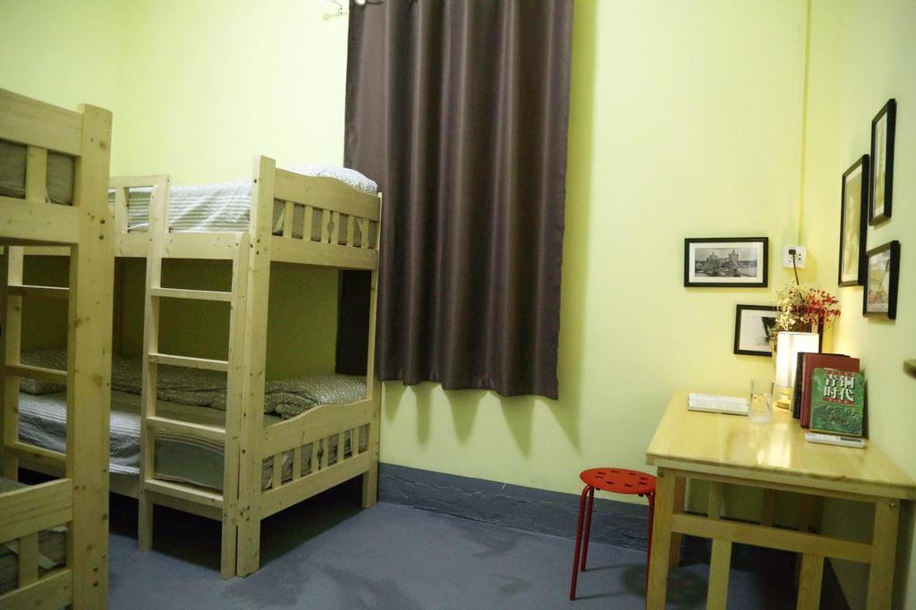 Zhaohuaxishi Youth Hostel Guangzhou Bagian luar foto