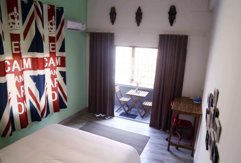 Zhaohuaxishi Youth Hostel Guangzhou Bagian luar foto